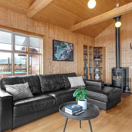 Вилла Summer House With Stunning Mountain Views Uthlid Экстерьер фото